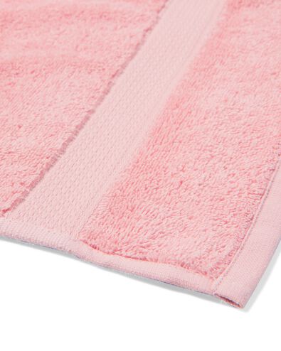 serviette 50x100cm qualit&eacute; &eacute;paisse rose p&acirc;le rose p&acirc;le serviette 50 x 100 - 5282852 - HEMA