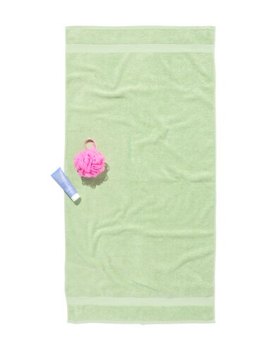 handdoek 70x140cm zware kwaliteit limoengroen limoengroen handdoek 70 x 140 - 5200280 - HEMA