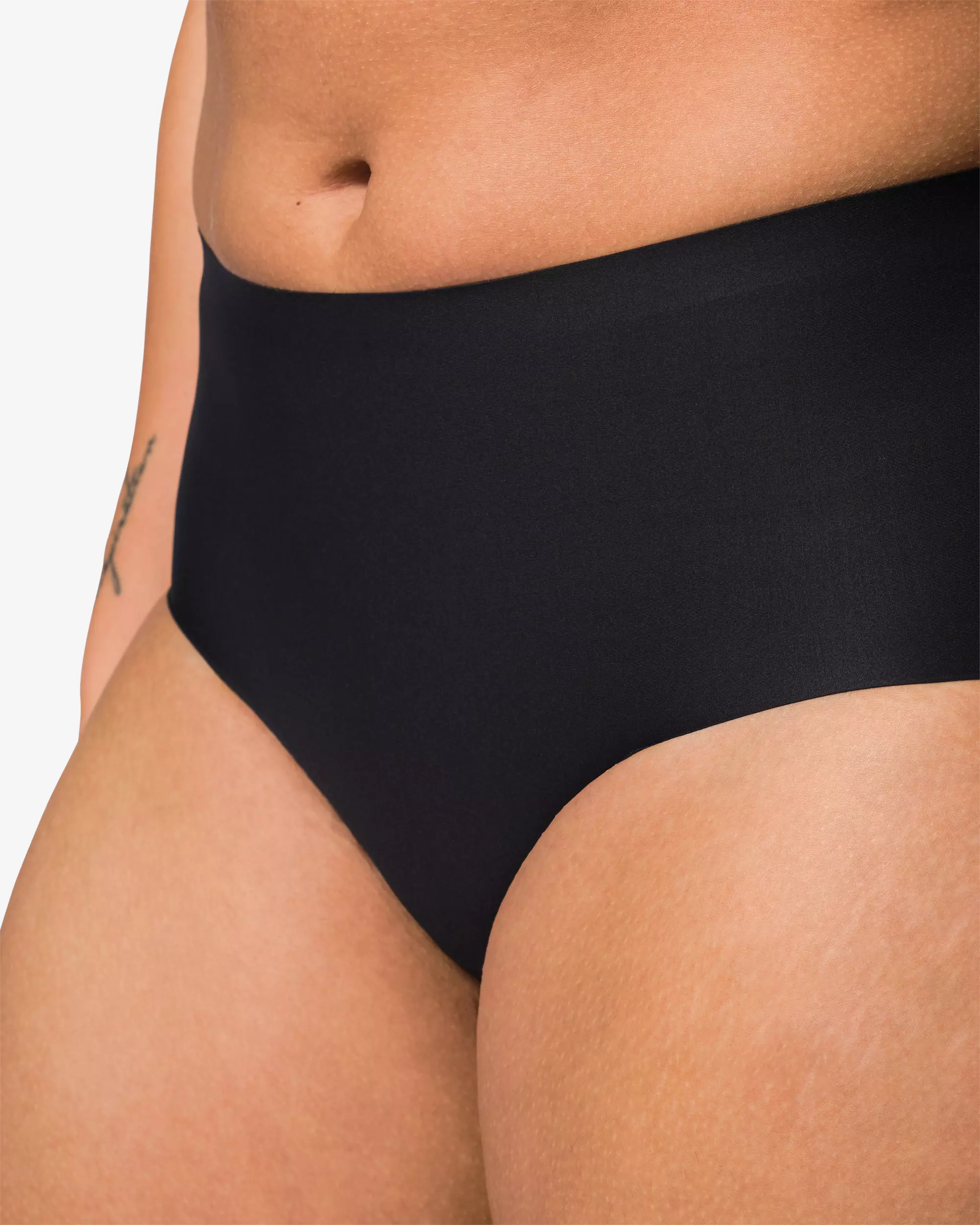 slip femme moyennement gainant taille haute