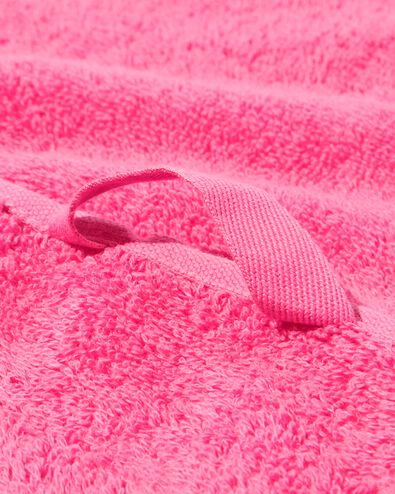 handdoek 50x100cm zware kwaliteit fuchsia fuchsia handdoek 50 x 100 - 5200284 - HEMA