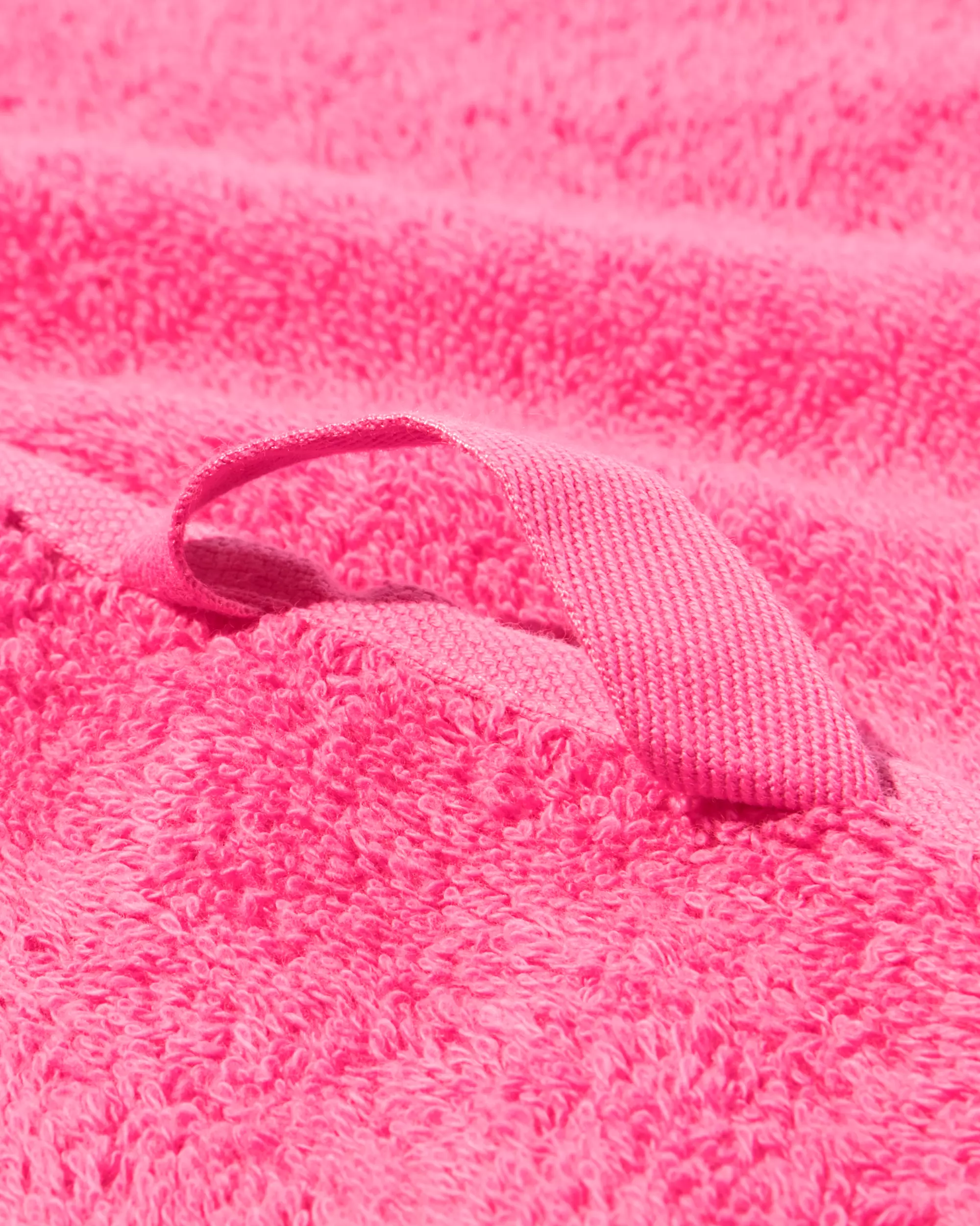serviette 50x100cm qualité supérieure fuchsia