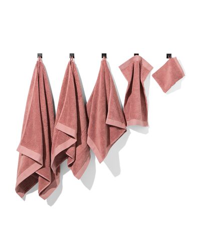 gant de toilette qualit&eacute; h&ocirc;teli&egrave;re extra douce rose profond - 5250350 - HEMA
