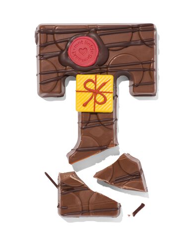 Lettre en chocolat d&eacute;cor&eacute;e &agrave; la main lait T 180g T lait - 24427420 - HEMA