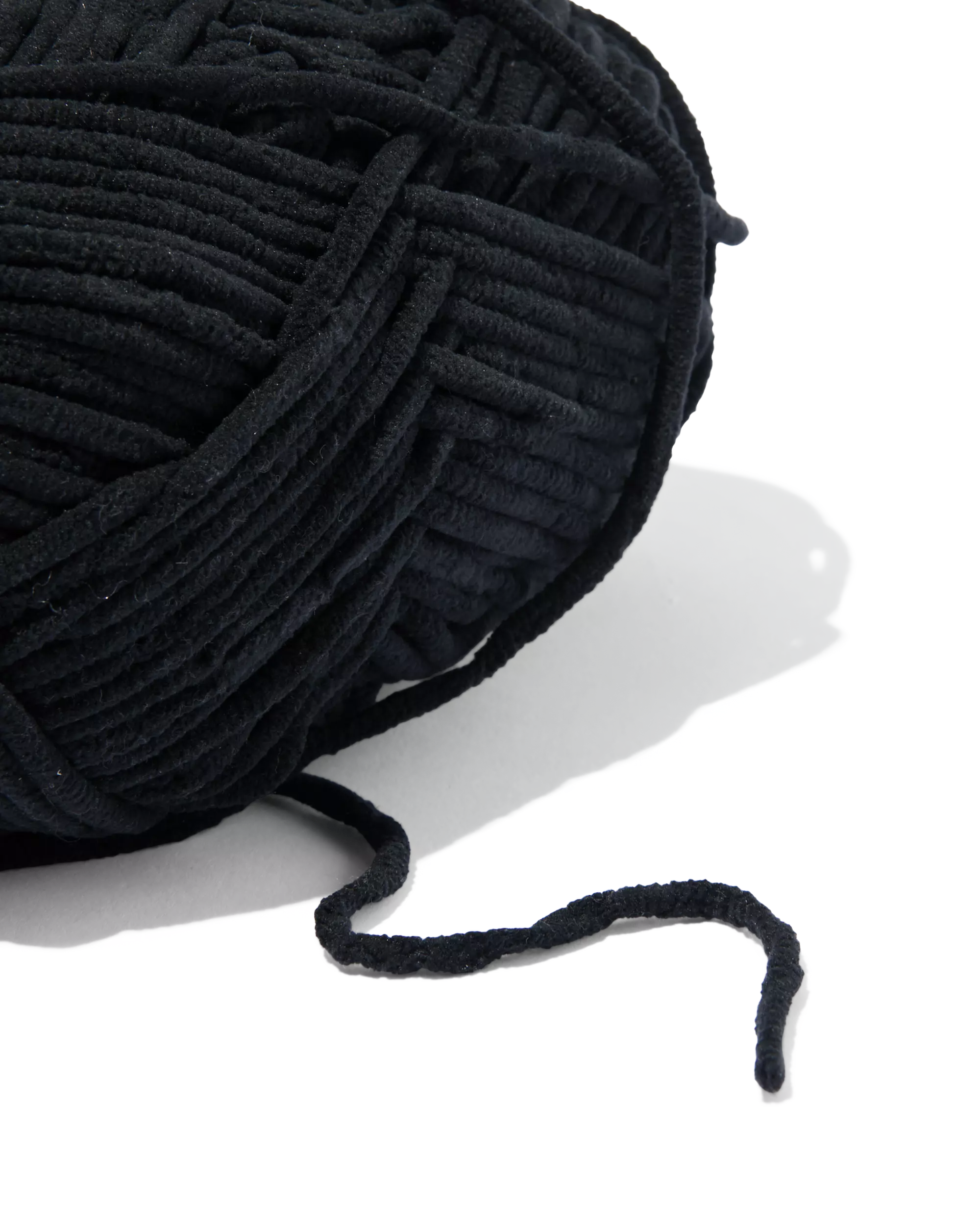 fil chenille noir 100g 110m