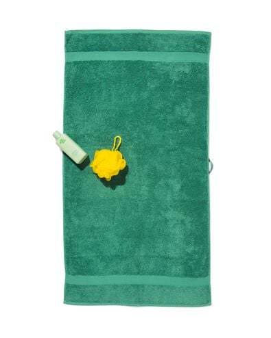 serviette 60x110 cm qualit&eacute; lourde vert moyen vert moyen serviette 60 x 110 - 5282871 - HEMA