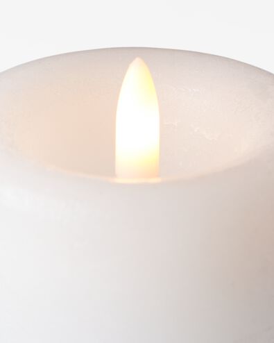 LED-Stumpenkerze, ⌀ 7,5 &times; 10 cm, rustikal, Wei&szlig; - 13550237 - HEMA