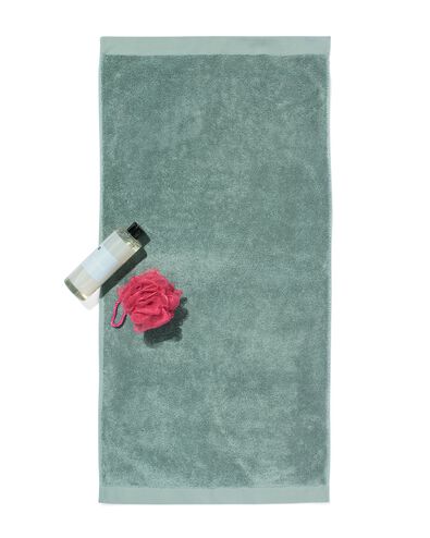 serviette de bain 50x100 qualit&eacute; h&ocirc;teli&egrave;re extra douce bleu vert vert marin serviette 50 x 100 - 5284608 - HEMA