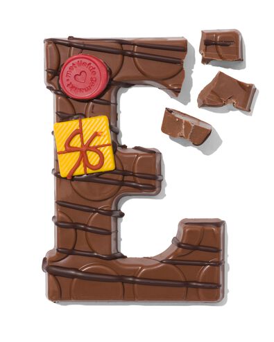 Lettre en chocolat d&eacute;cor&eacute;e &agrave; la main lait E 180g E lait - 24427405 - HEMA
