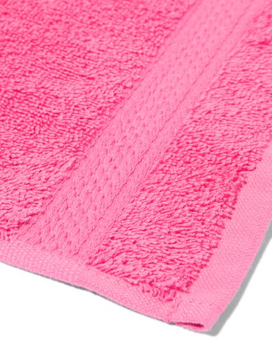 petite serviette 33x50 cm qualit&eacute; sup&eacute;rieure fuchsia fuchsia petite serviette - 5200283 - HEMA