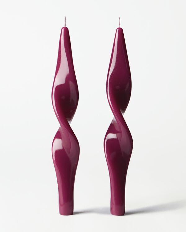 bougies longues XL ⌀4,3 x 27 cm torsad&eacute;es aubergine - lot de 2 - 13506205 - HEMA