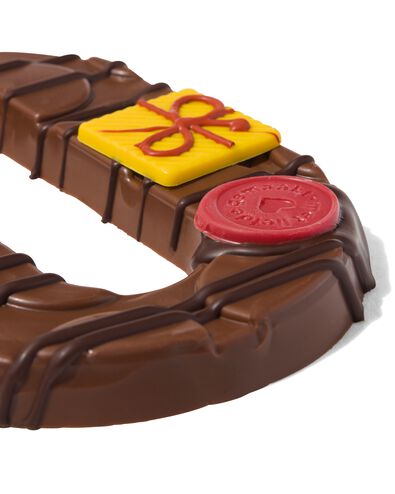 Lettre en chocolat d&eacute;cor&eacute;e &agrave; la main lait O 180g O lait - 24427415 - HEMA