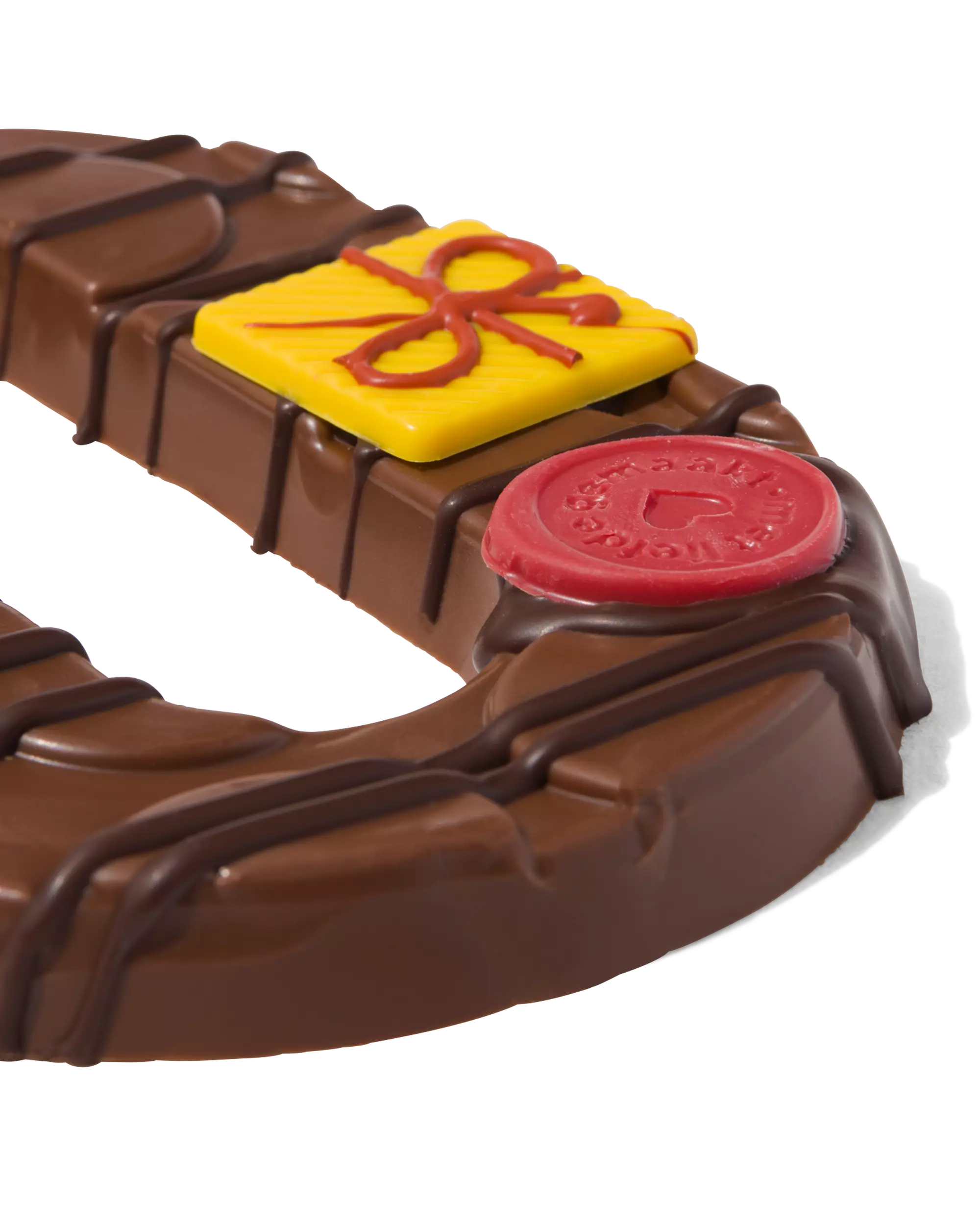Lettre en chocolat décorée à la main lait O 180g