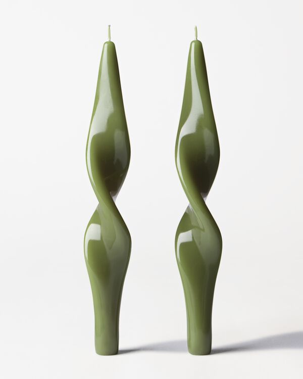 bougies longues XL ⌀4,3 x 27 cm torsad&eacute;es vert olive - lot de 2 - 13506202 - HEMA