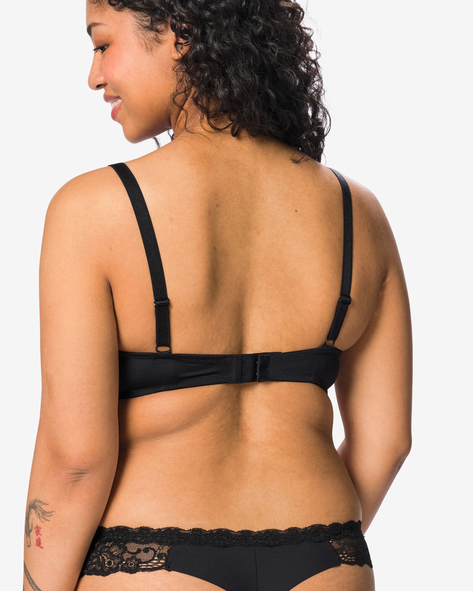 Vorgeformter Spitzen-BH mit B&uuml;gel schwarz - 21800182BLACK - HEMA