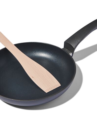 pan &Oslash;24cm Malm&ouml; pan 24 cm Malmo - 80190032 - HEMA