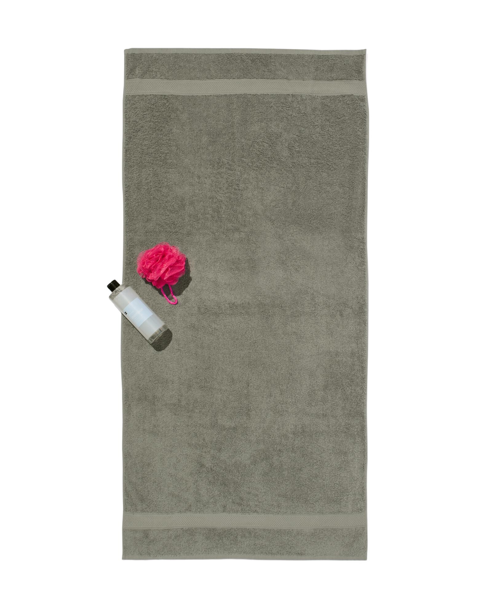 serviette 70 x 140 qualit&eacute; sup&eacute;rieure - gris-vert vert arm&eacute;e serviette 70 x 140 - 5200704 - HEMA