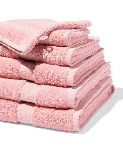 serviette 60x110cm qualit&eacute; &eacute;paisse rose p&acirc;le rose p&acirc;le serviette 60 x 110 - 5282853 - HEMA