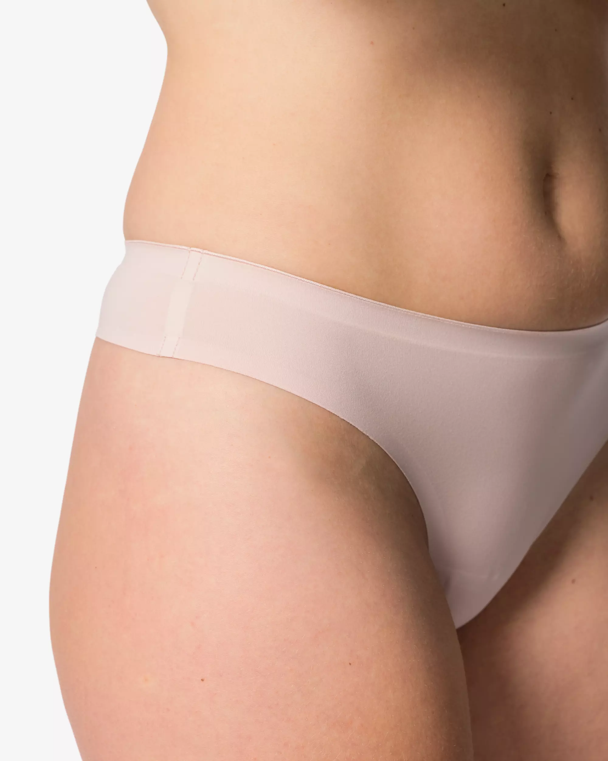 string femme seconde peau microfibre