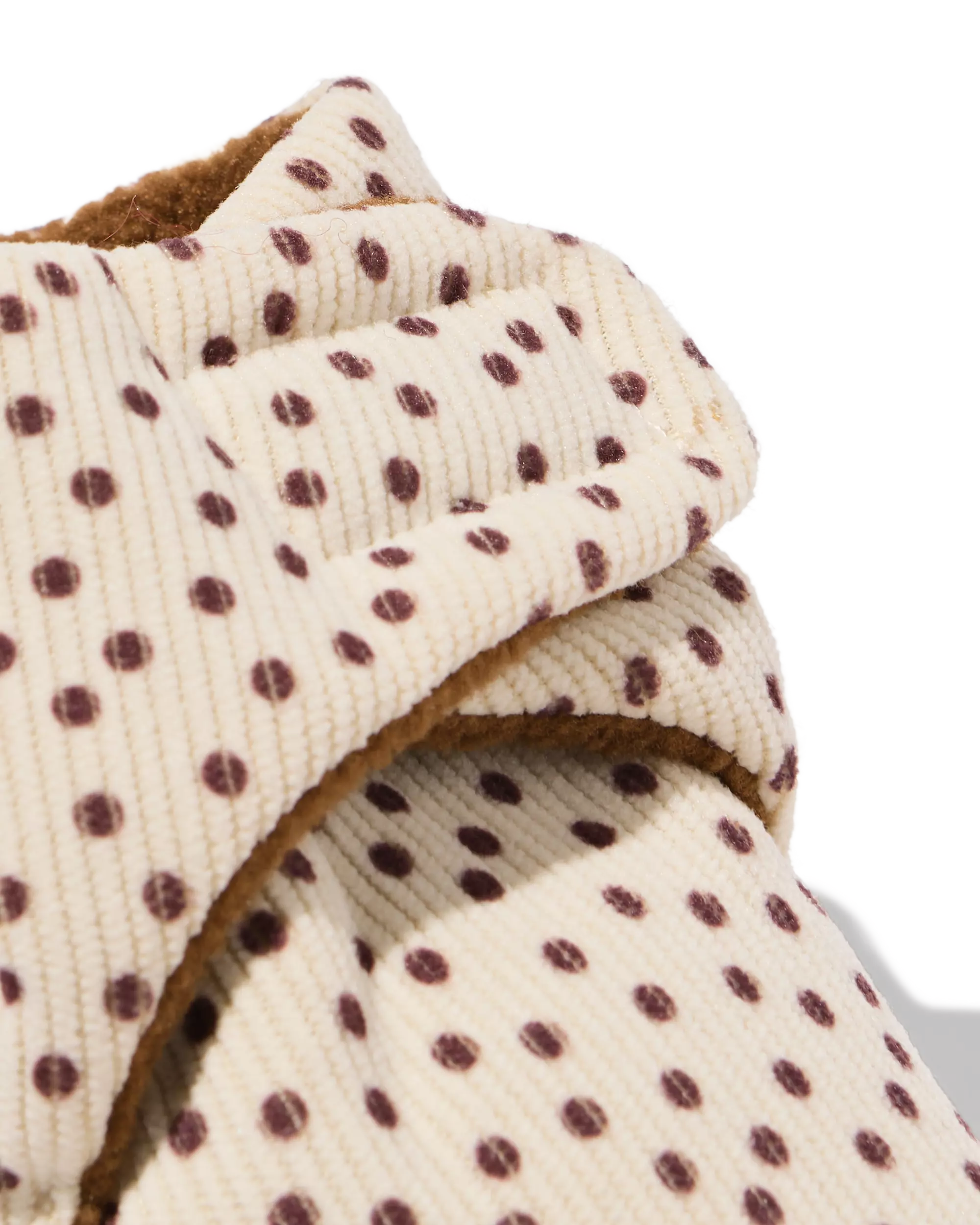 Babyschuhe mit Rippenmuster und Tupfen