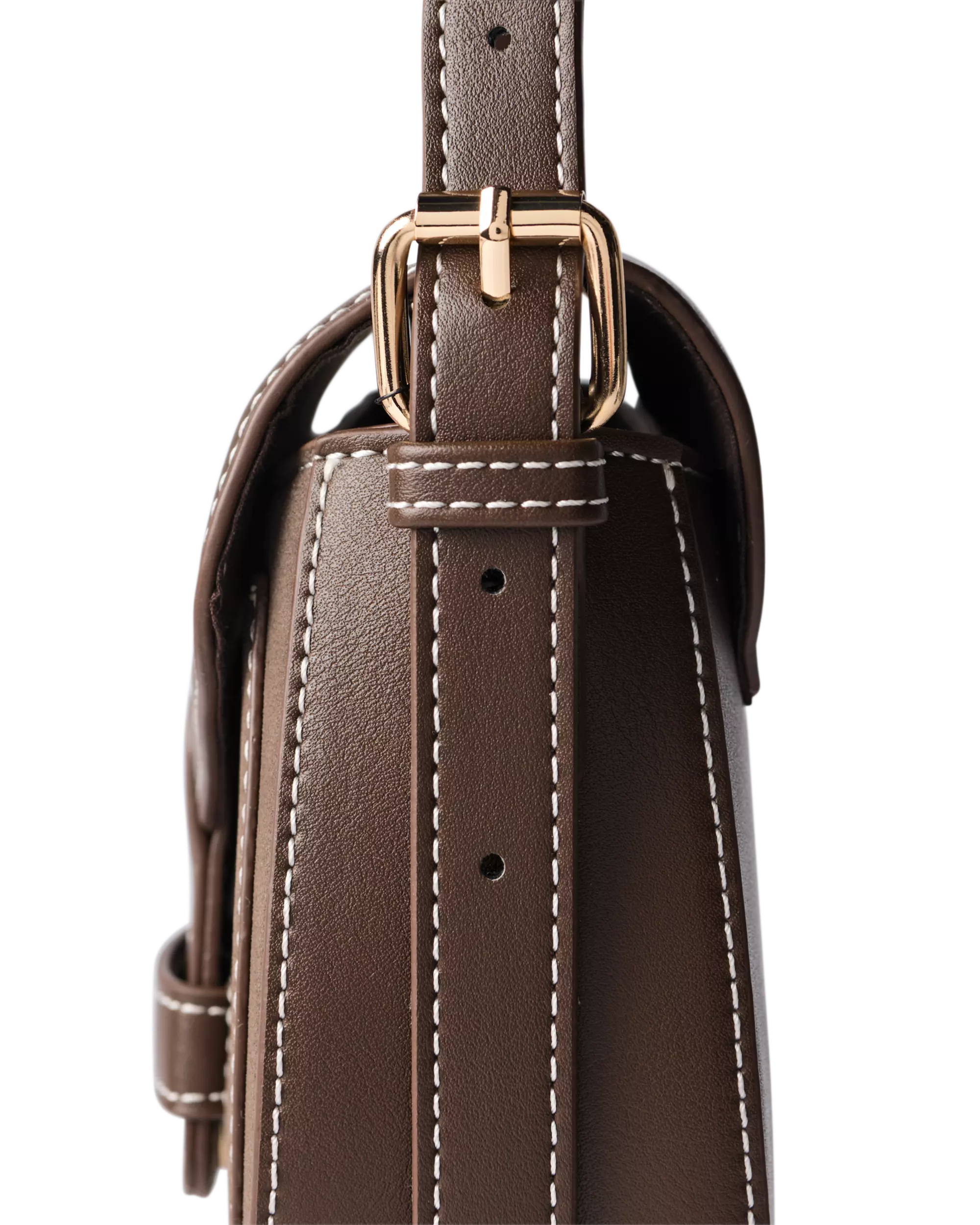 boucle sur sac saddle marron foncé pour femmes en aspect daim
