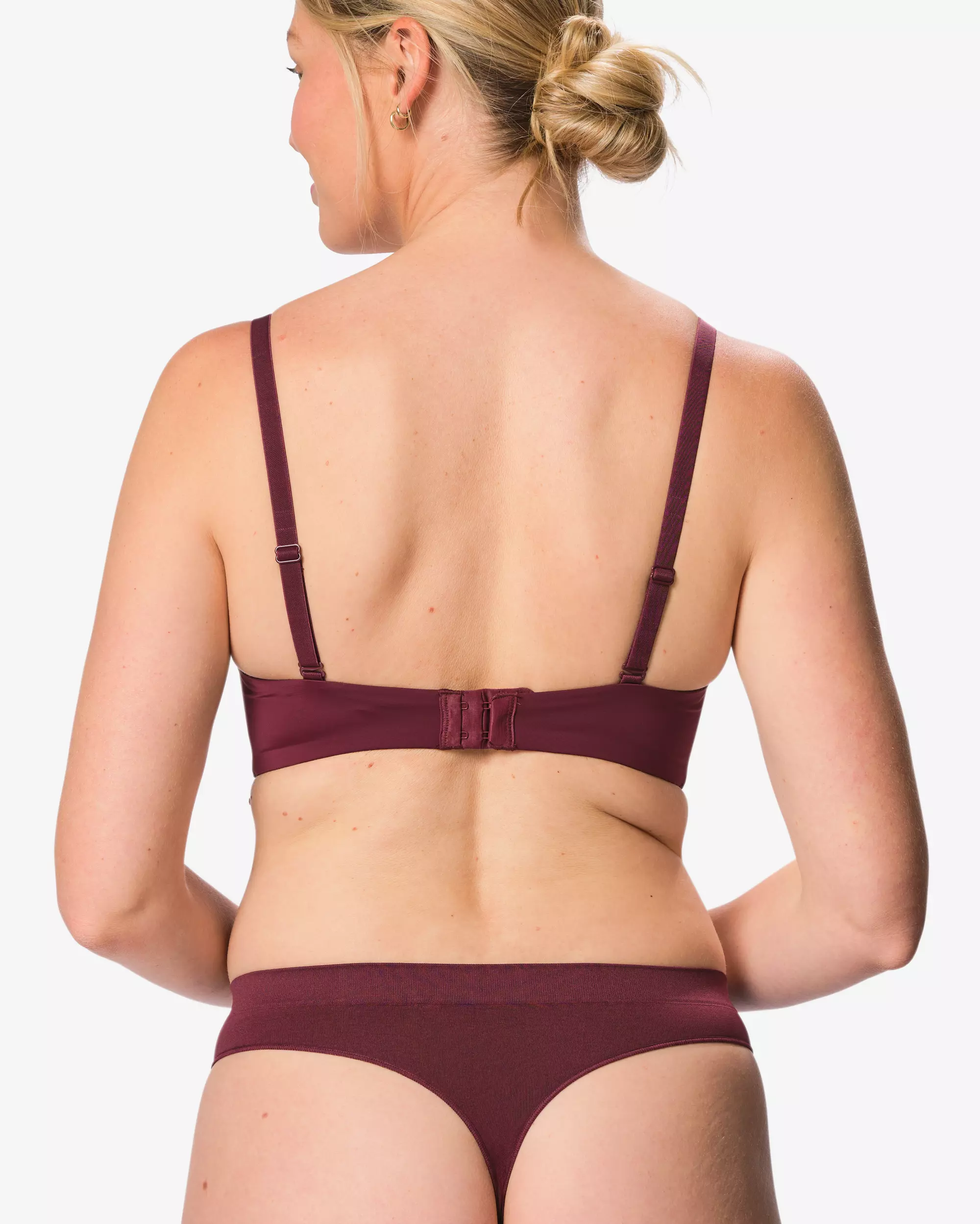 string femme microfibre sans coutures