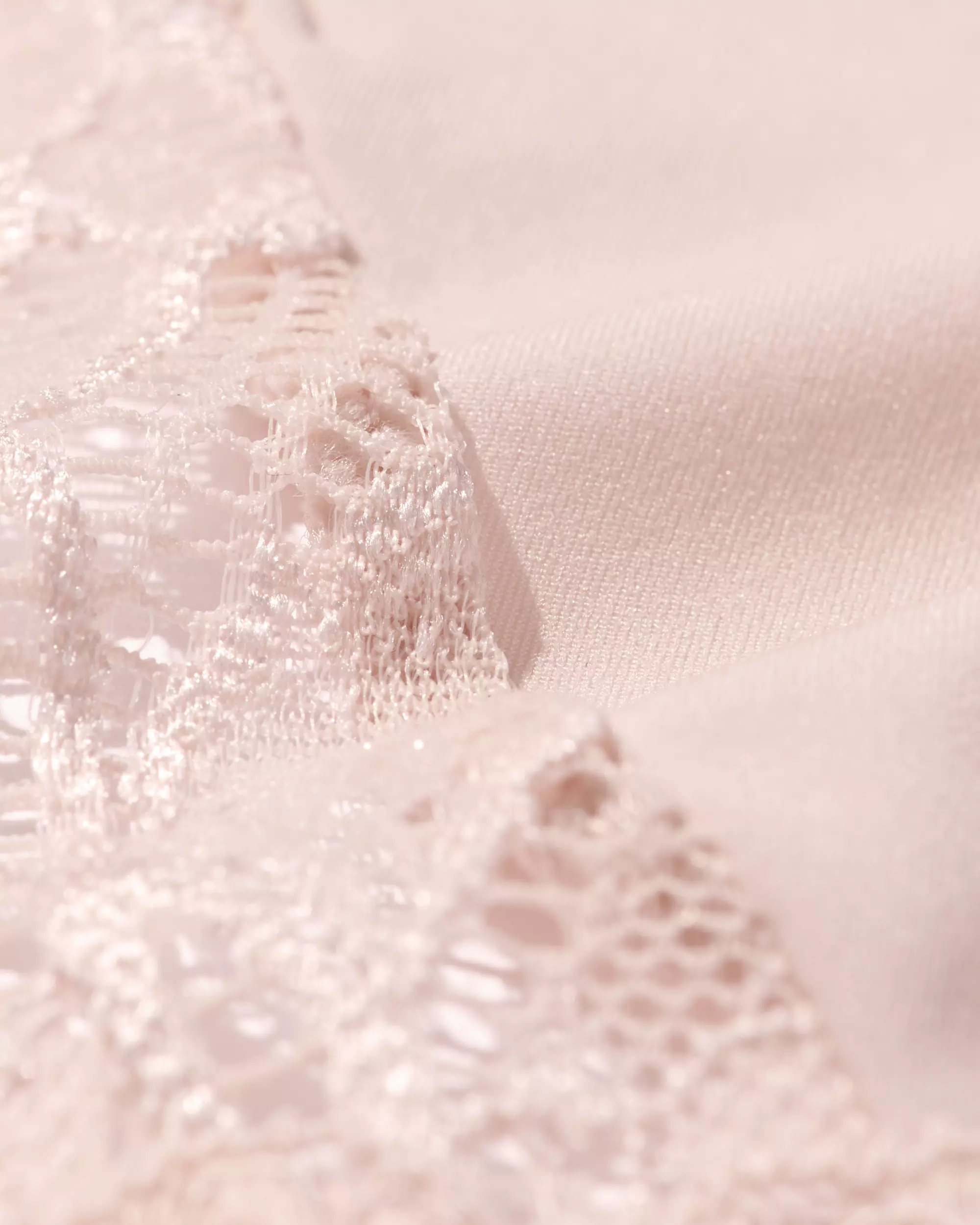 string femme microfibre