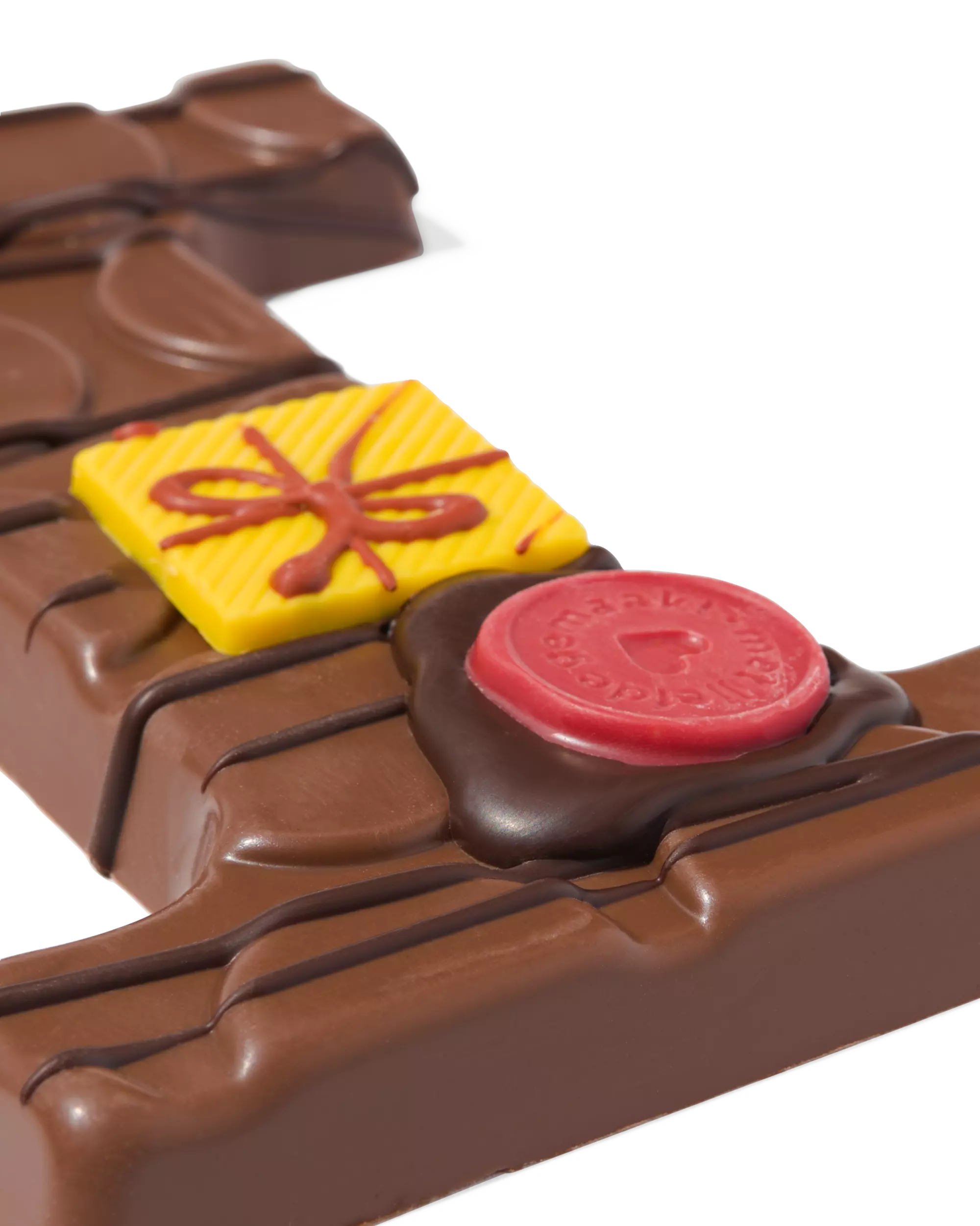 handgedecoreerde chocoladeletter melk I 180g