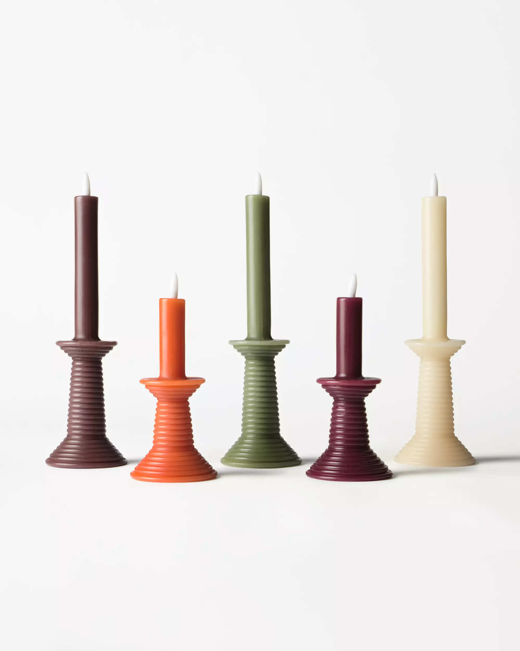 bougie led en forme de bougeoir ⌀7,6 x 27,5 cm rustique marron foncé