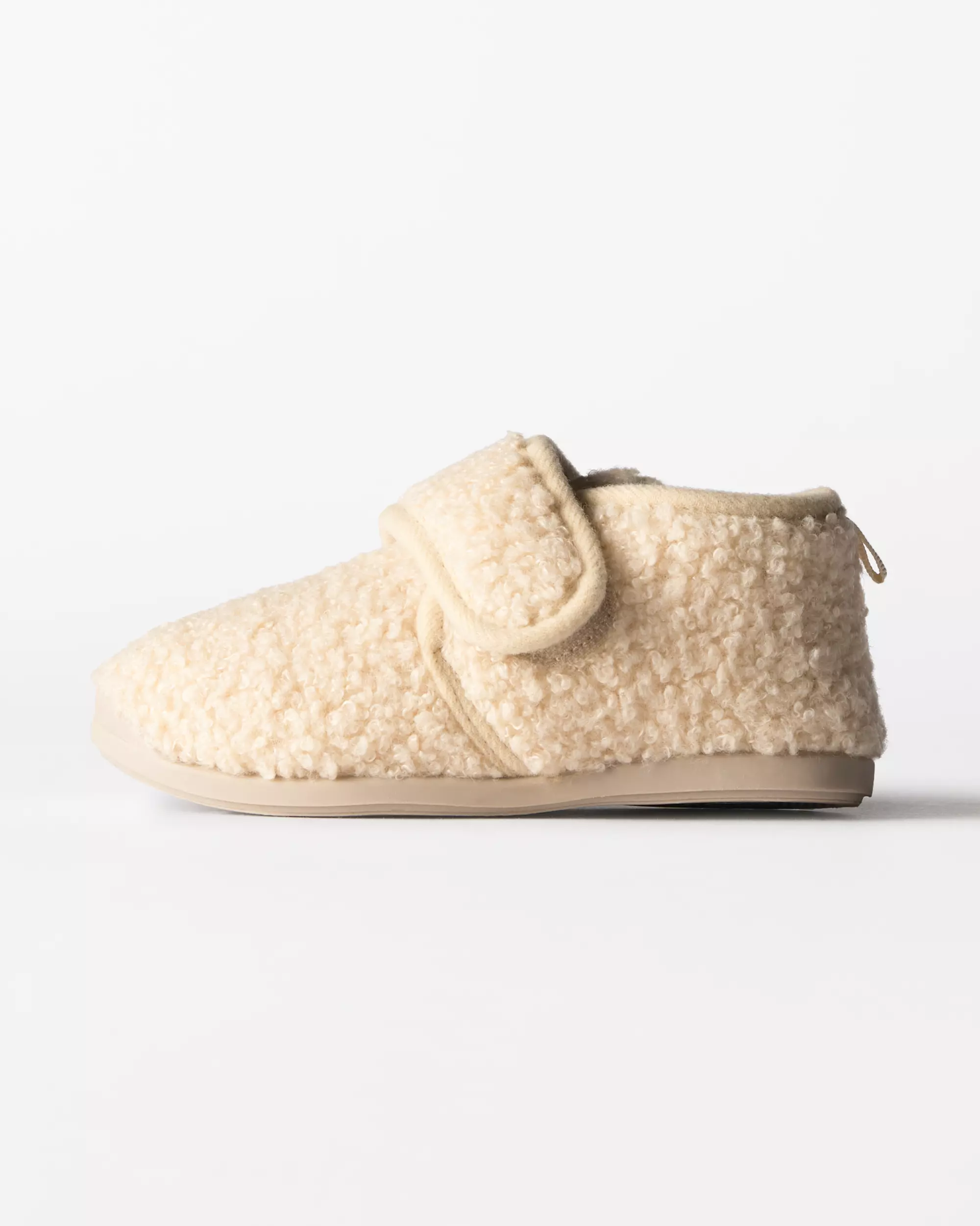 chaussons enfant peluche