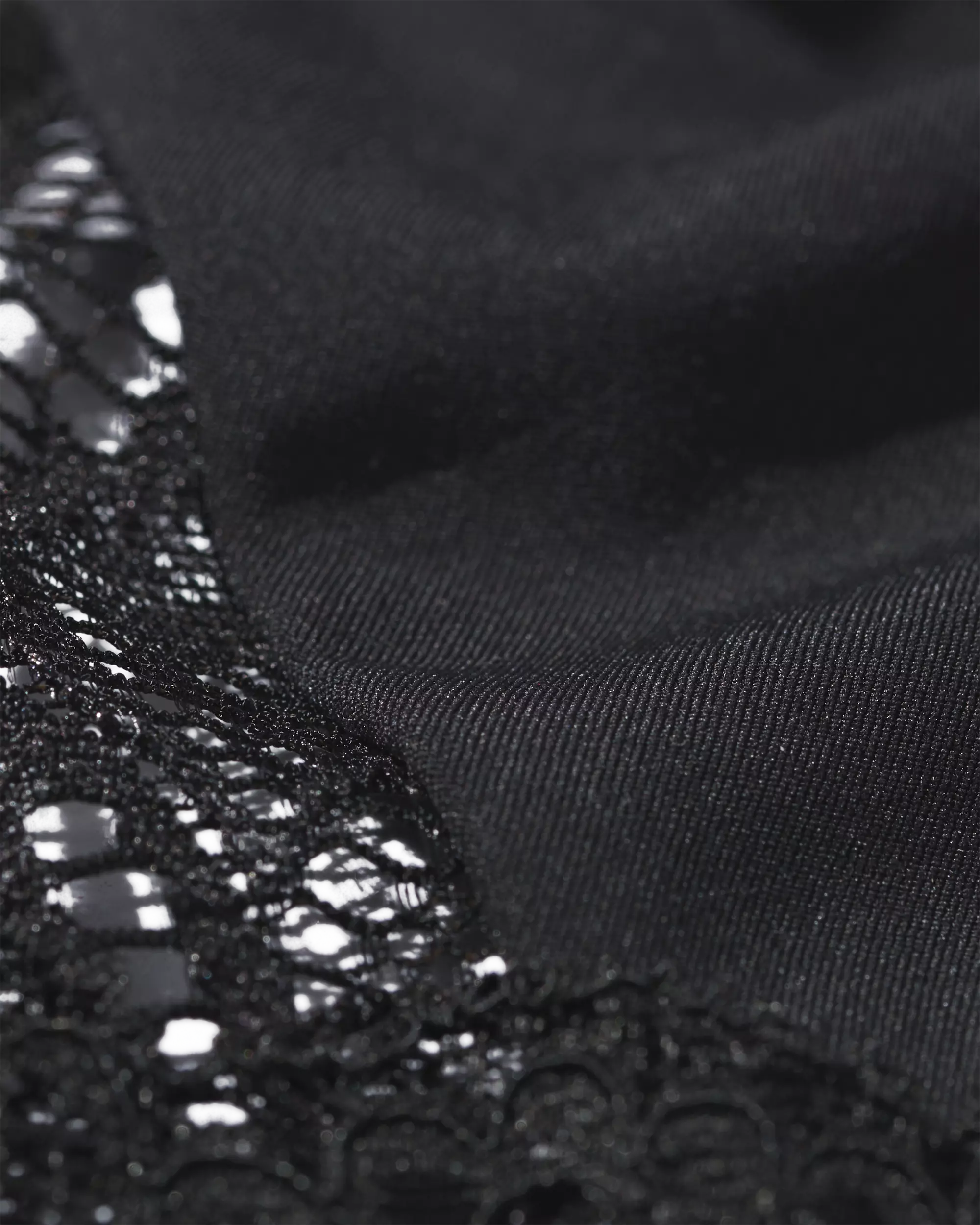 string femme microfibre