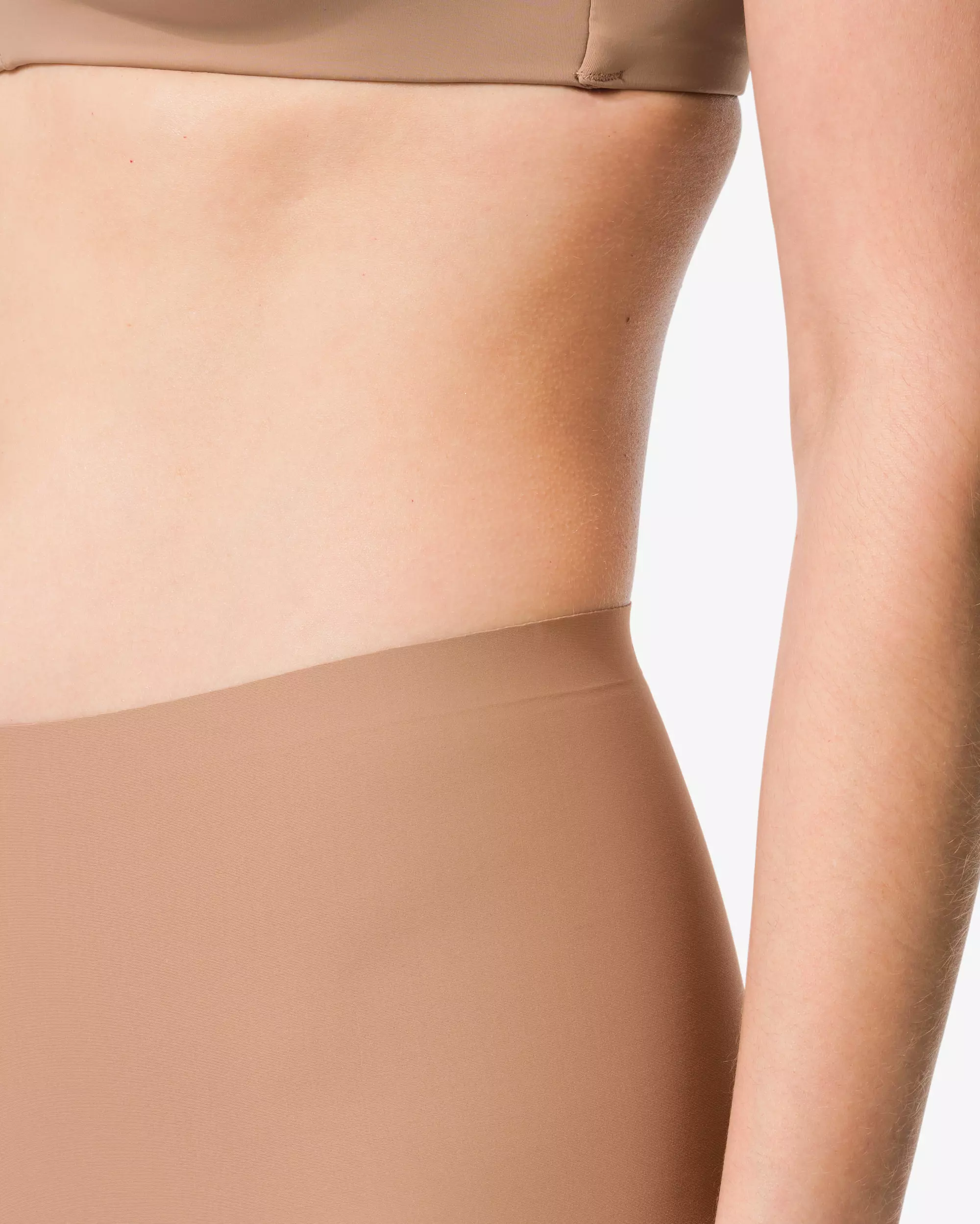 slip femme moyennement gainant taille haute