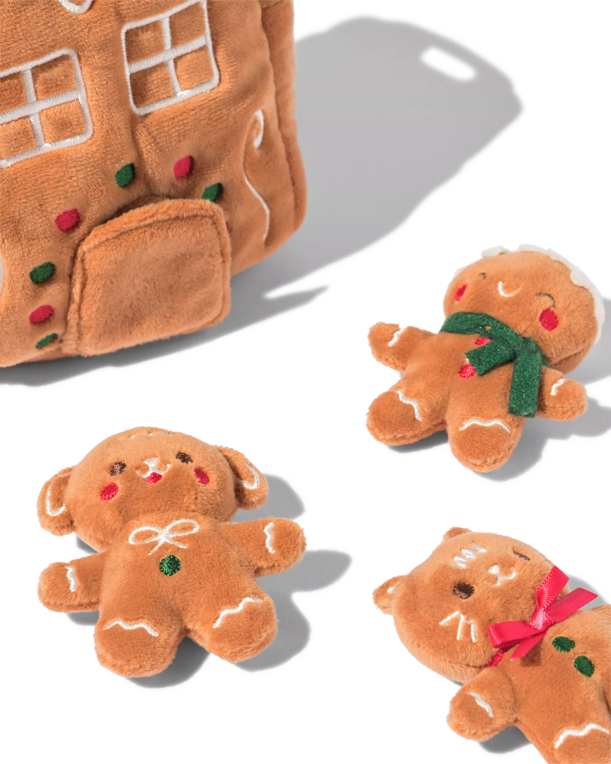 knuffelhuisje met figuurtjes