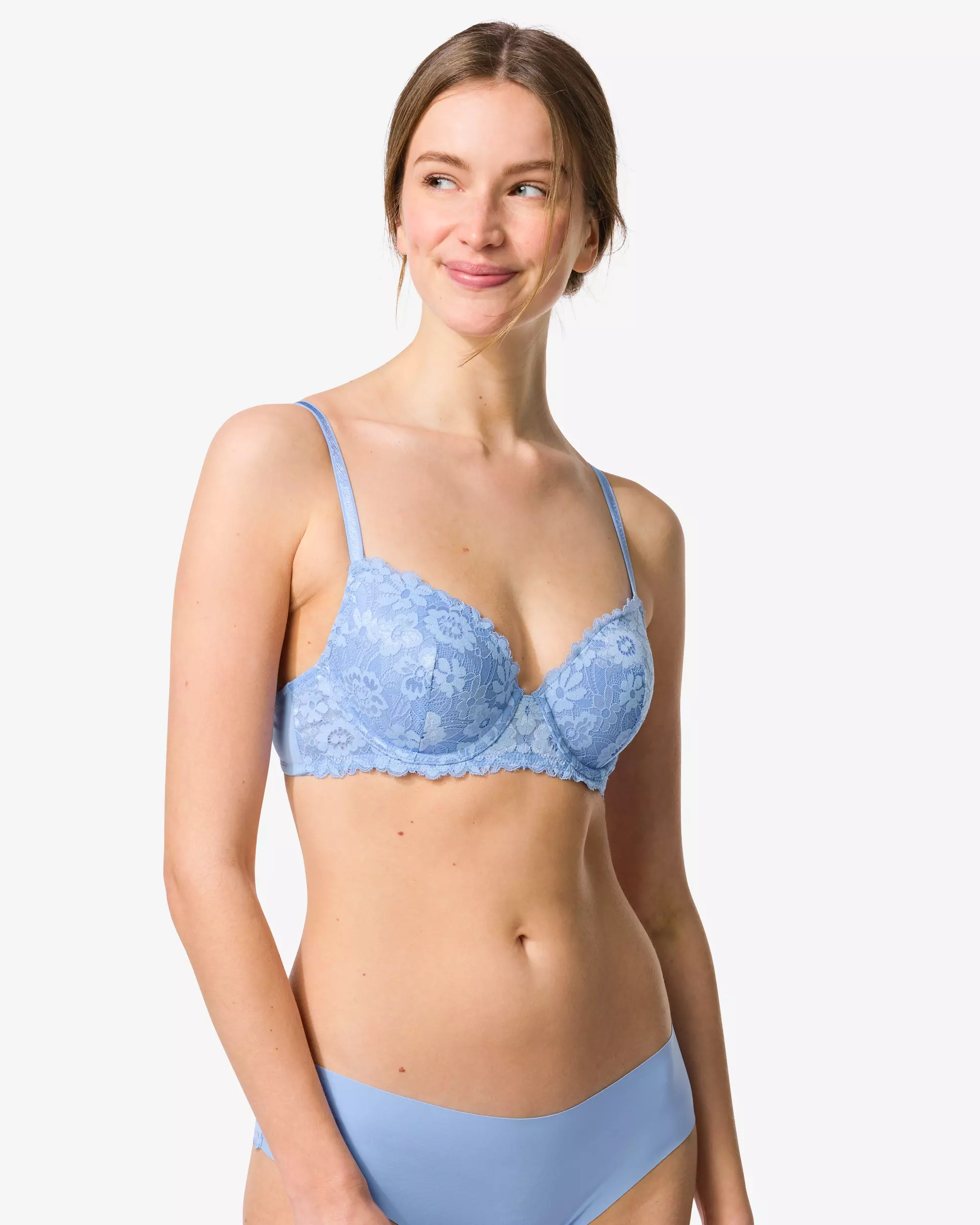 soutien-gorge dentelle préformé avec armatures