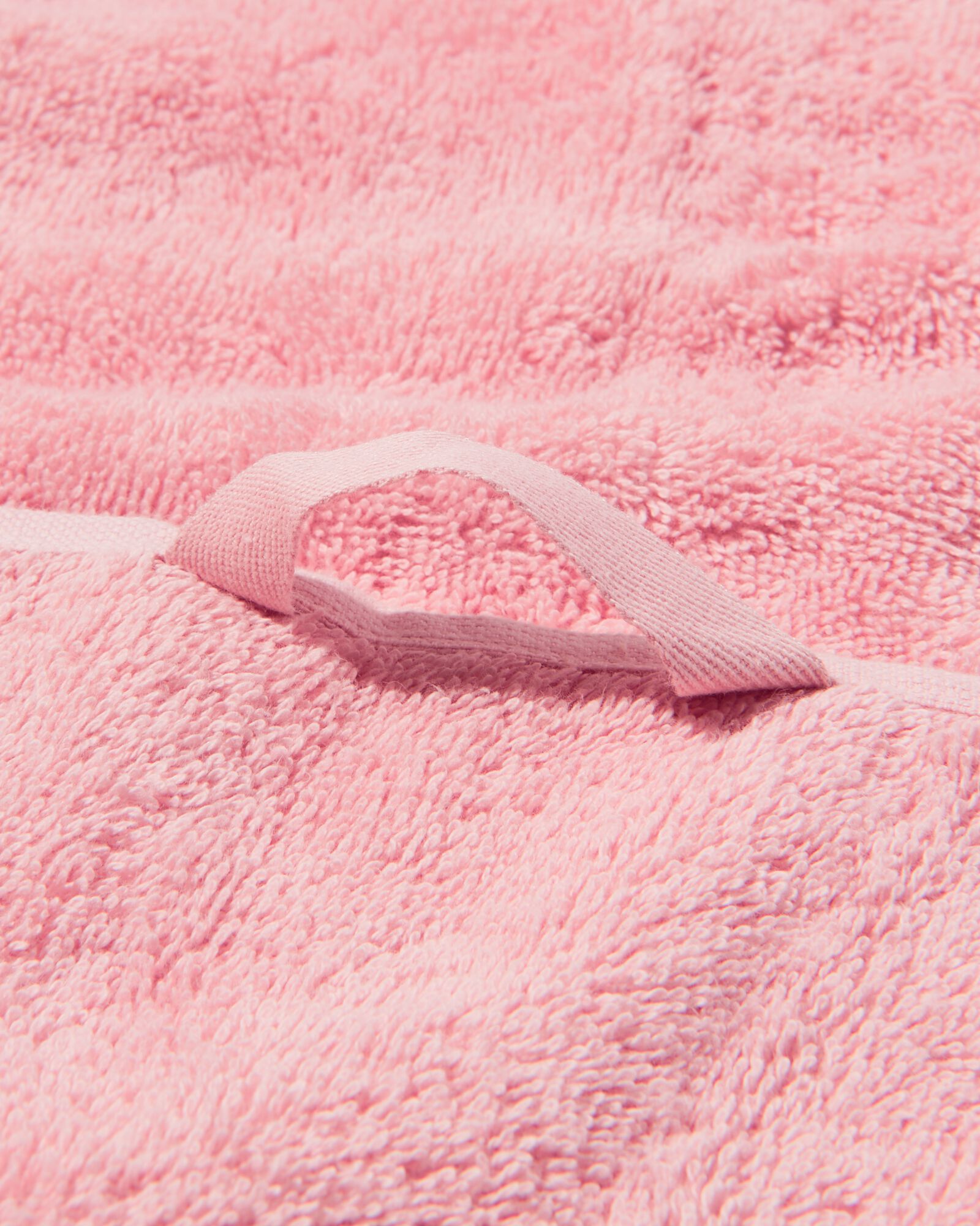 serviette 50x100cm qualit&eacute; &eacute;paisse rose p&acirc;le rose p&acirc;le serviette 50 x 100 - 5282852 - HEMA