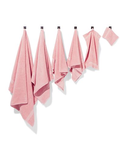serviette 70x140cm qualit&eacute; &eacute;paisse rose p&acirc;le rose p&acirc;le serviette 70 x 140 - 5282854 - HEMA