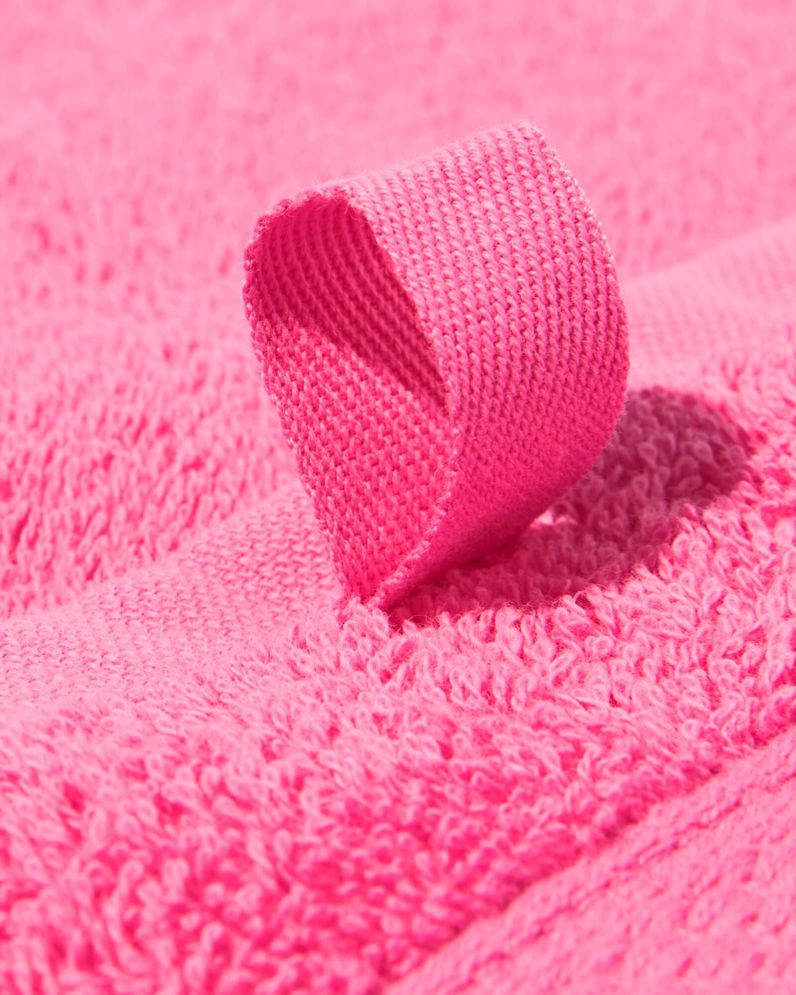 petite serviette 33x50 cm qualit&eacute; sup&eacute;rieure fuchsia fuchsia petite serviette - 5200283 - HEMA