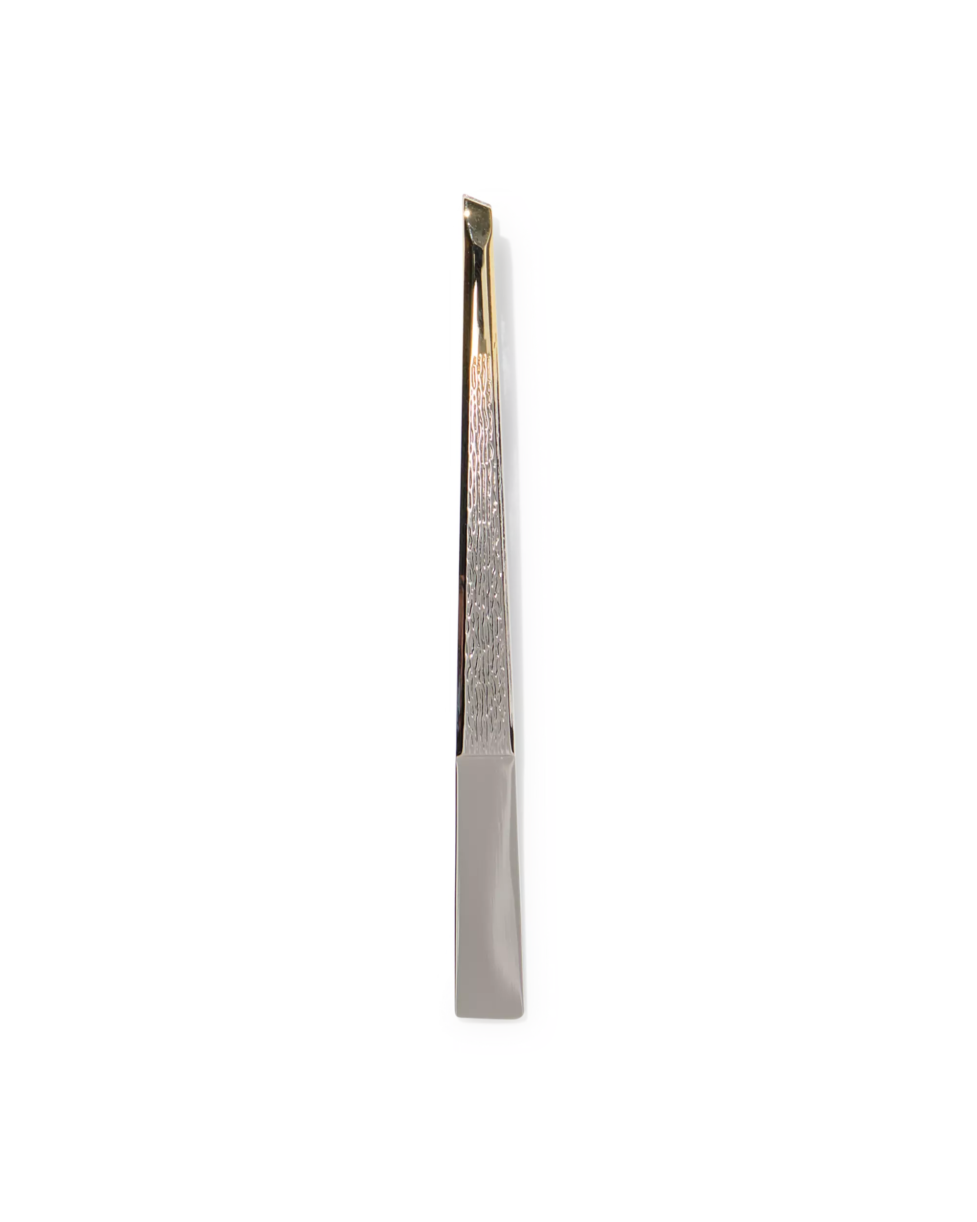 pince à épiler avec pointe fine dorée