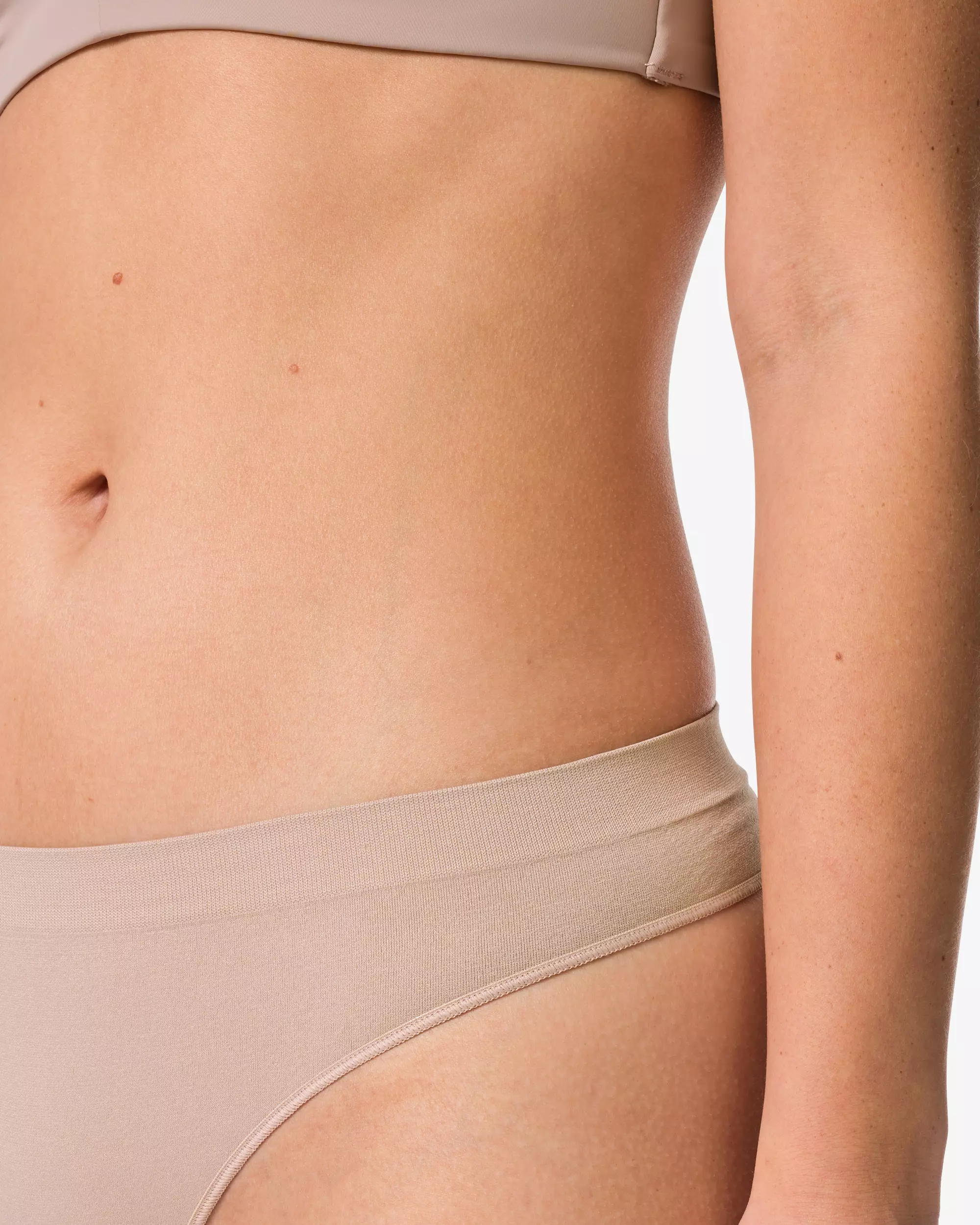 string femme sans coutures microfibre