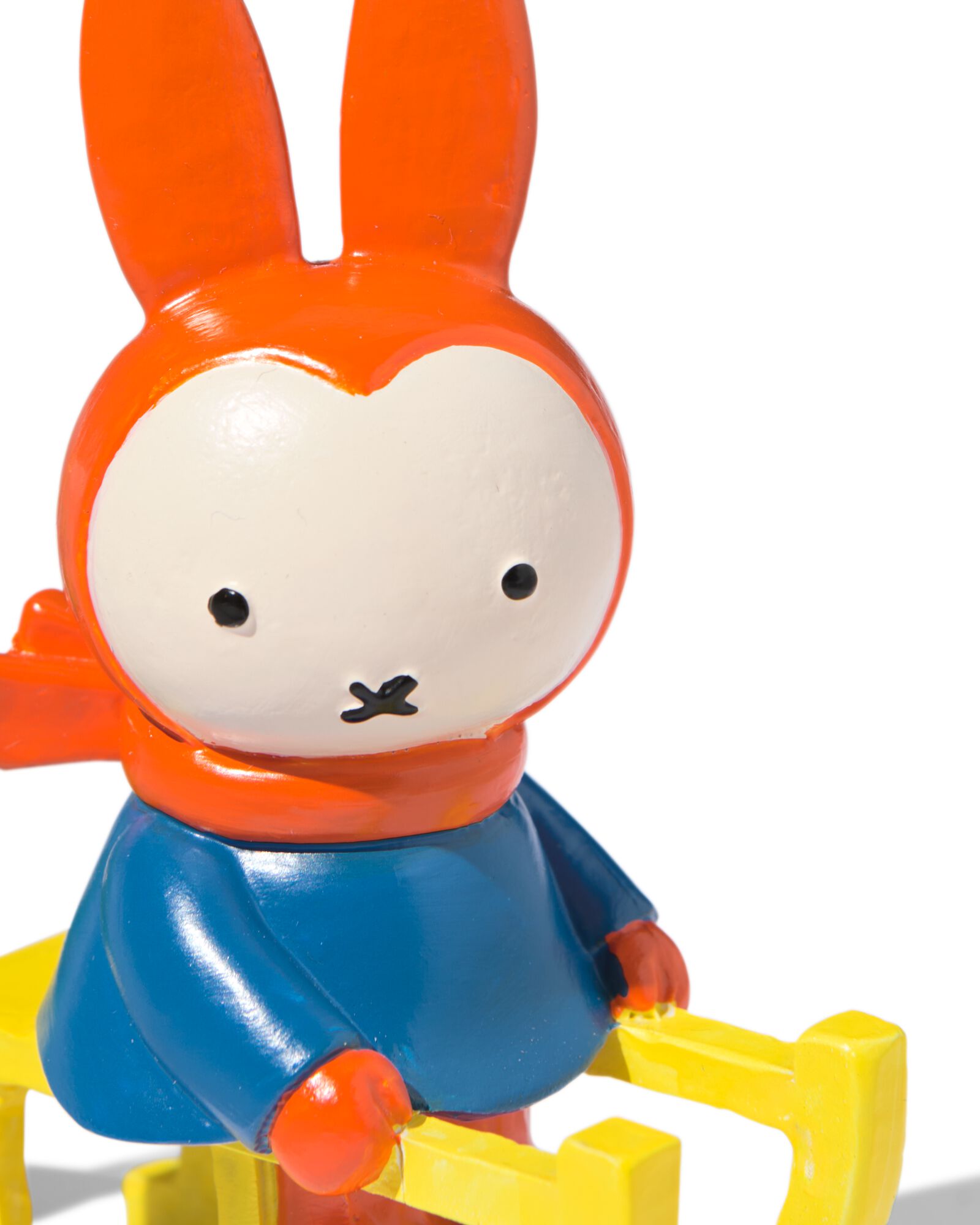 miffy sur un tra&icirc;neau pour le village de No&euml;l - 41501977 - HEMA