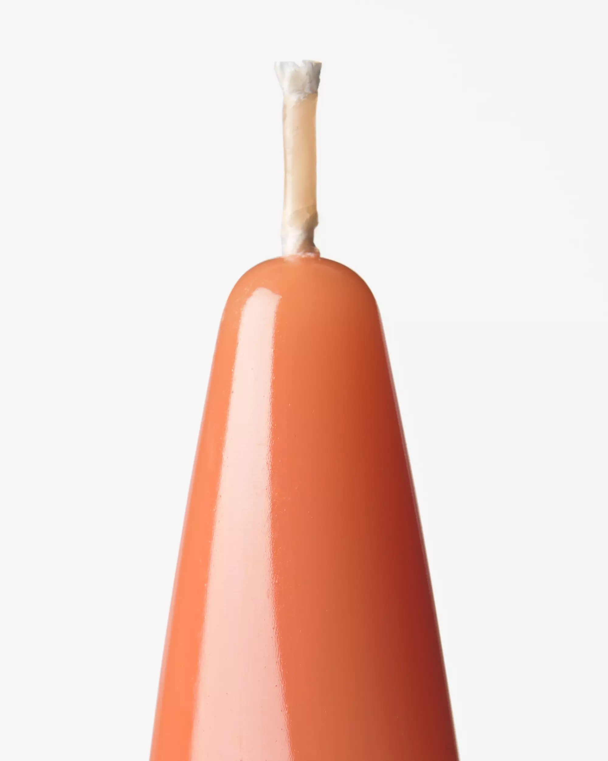 bougies longues XL ⌀4,3 x 27 cm torsadées orange foncé - lot de 2
