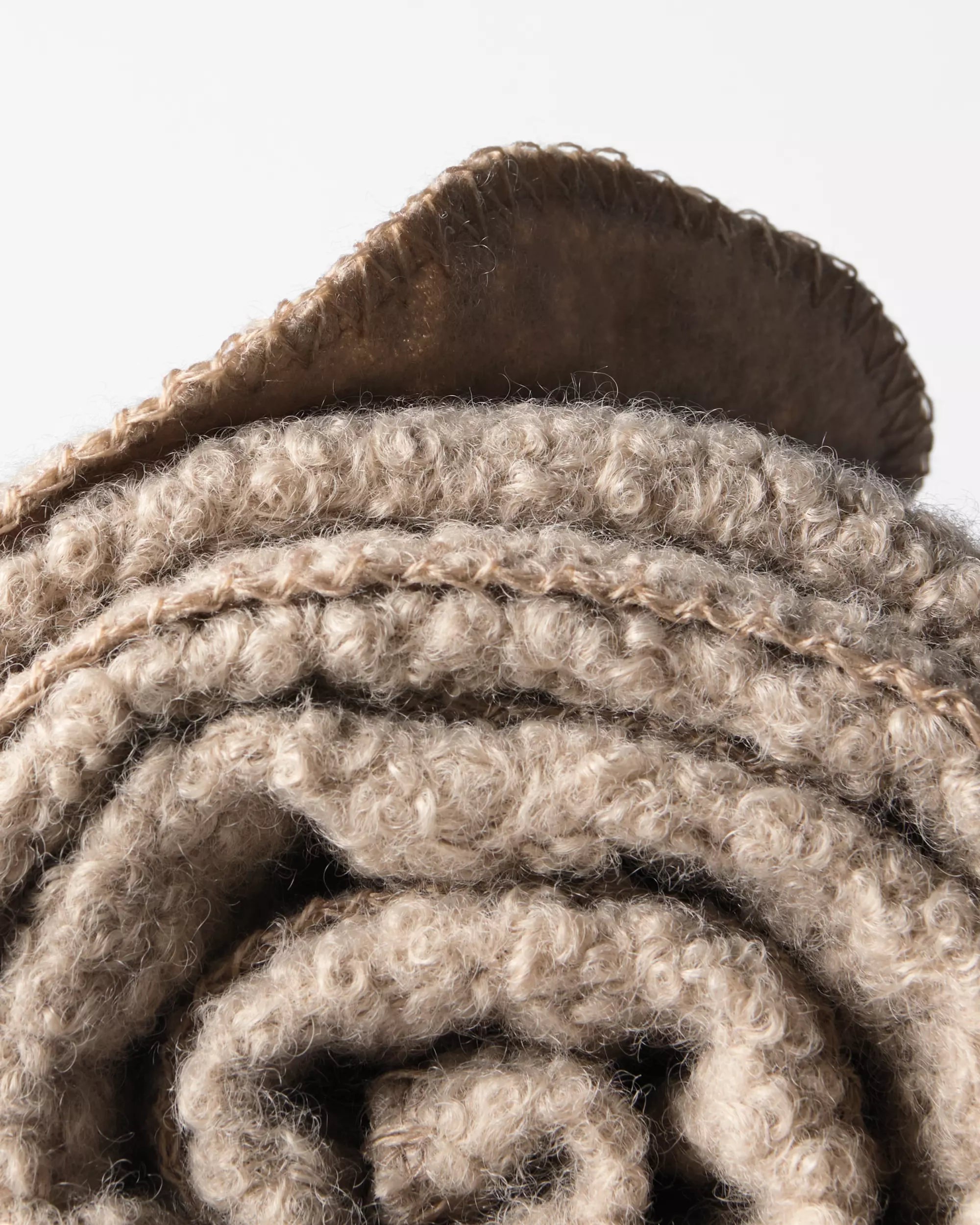 plaid 150x130cm boucle taupe