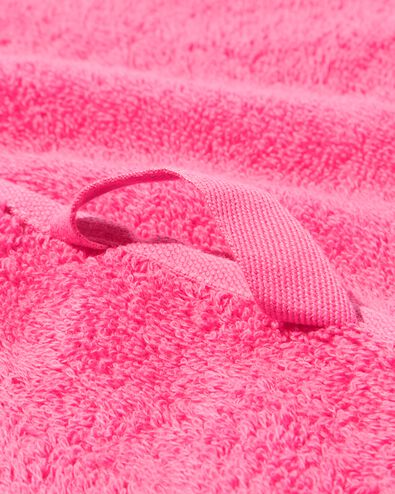 serviette 100x150cm qualit&eacute; sup&eacute;rieure fuchsia fuchsia serviette 100 x 150 - 5200287 - HEMA