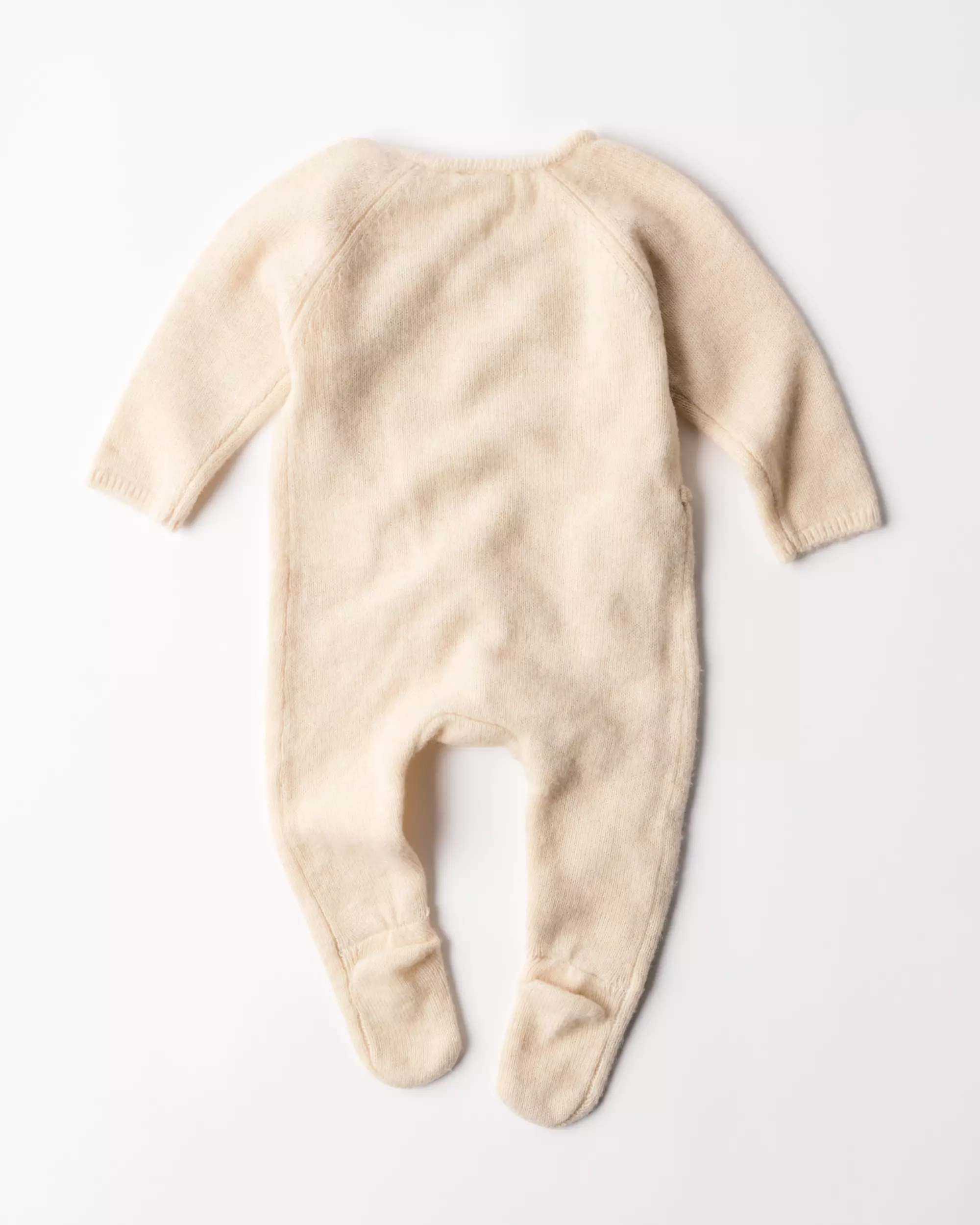 Newborn-Strampler aus Feinstrick