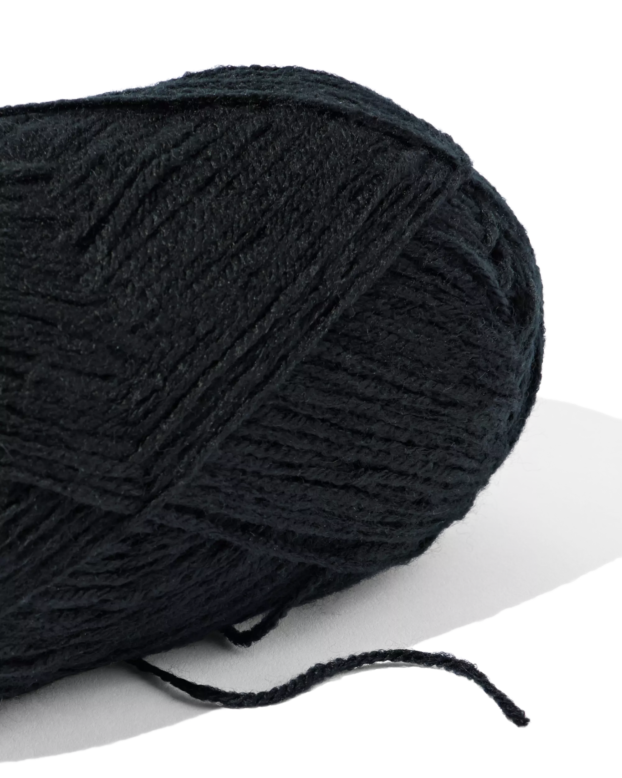 fil acrylique noir 100g 250m