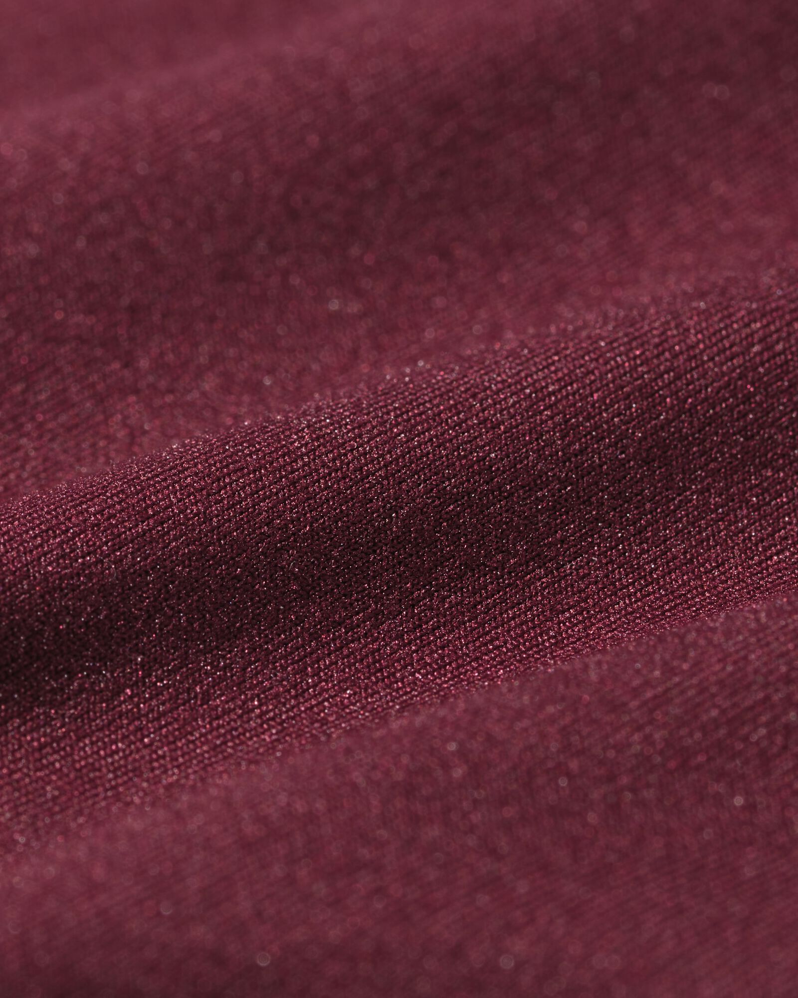 damesslip second skin micro donkerrood donkerrood - 19608504DARKRED - HEMA
