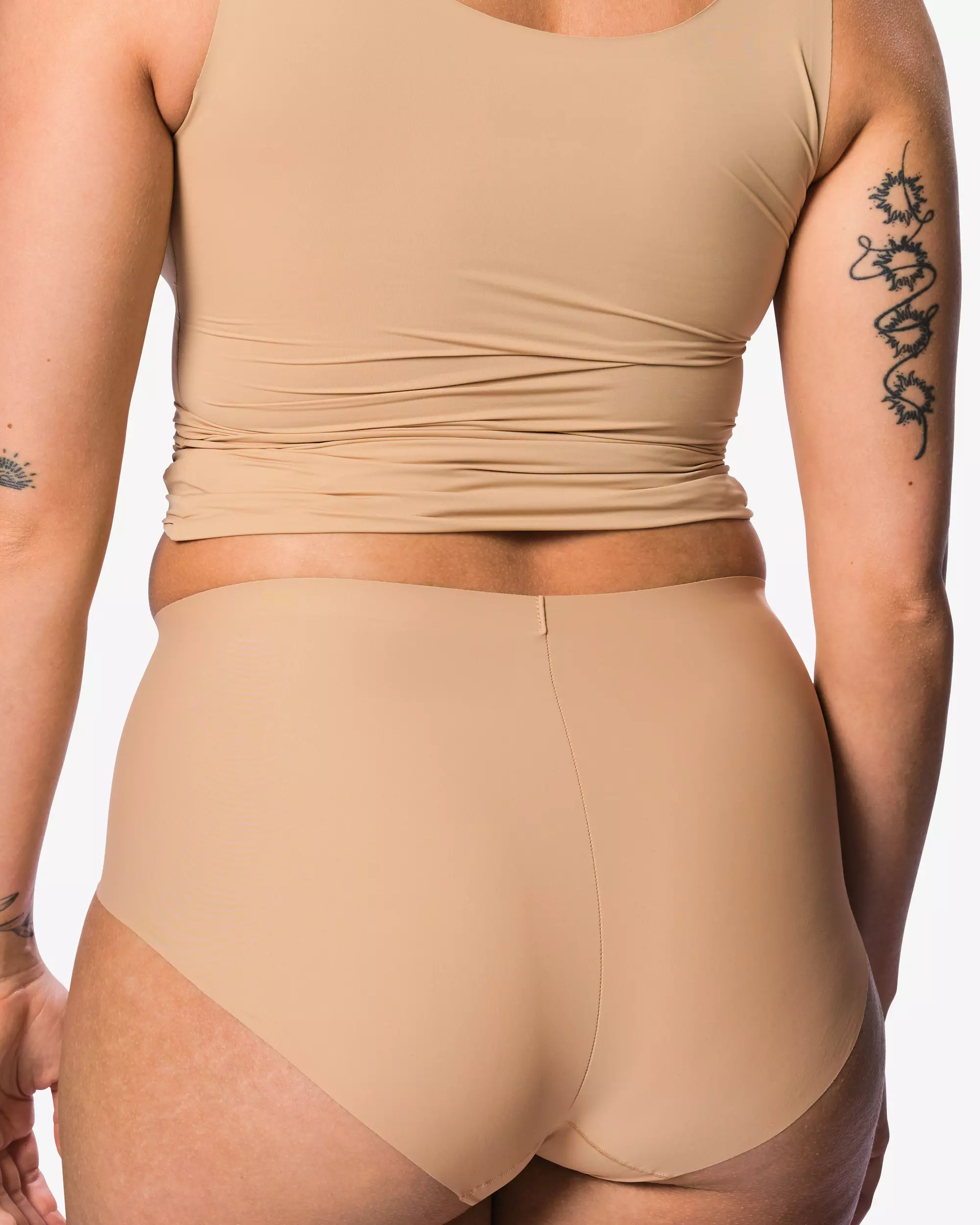 slip femme moyennement gainant taille haute