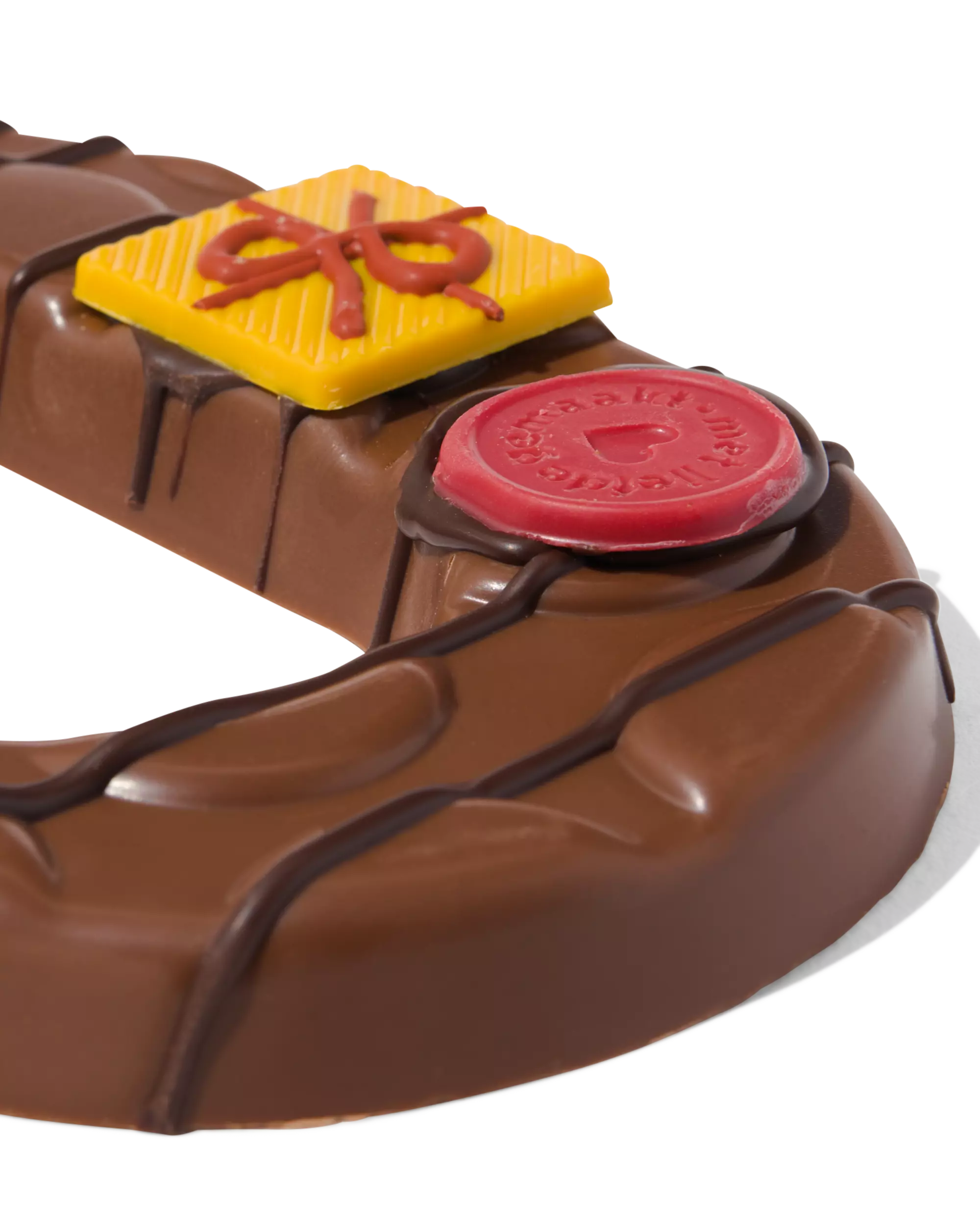 Lettre en chocolat décorée à la main lait C 180g