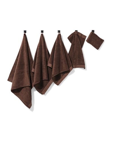 serviette 50 x 100 cm qualit&eacute; h&ocirc;tel extra douce marron fonc&eacute; marron fonc&eacute; serviette 50 x 100 - 5200313 - HEMA