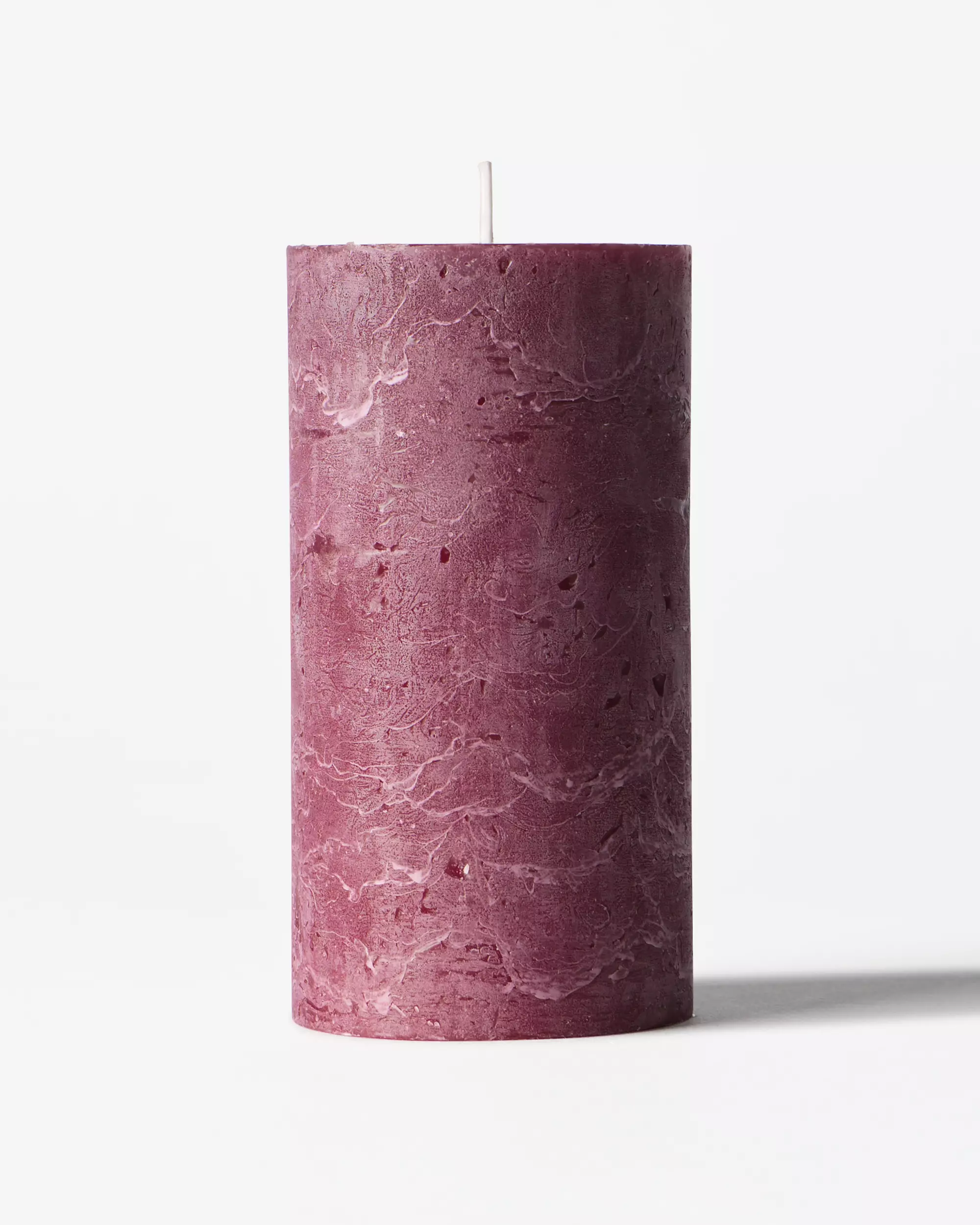 bougie cylindrique ⌀7x13cm rustique aubergine