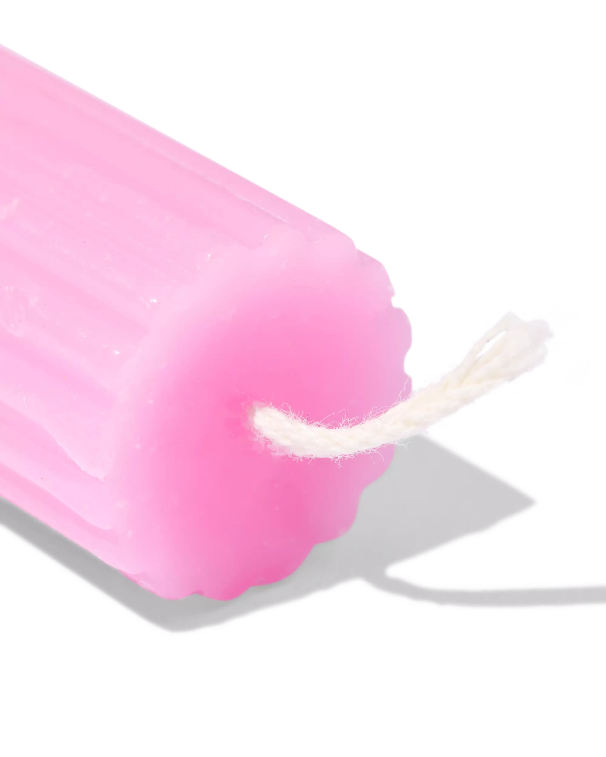 bougie longue ⌀2,2x24cm nervurée rose clair